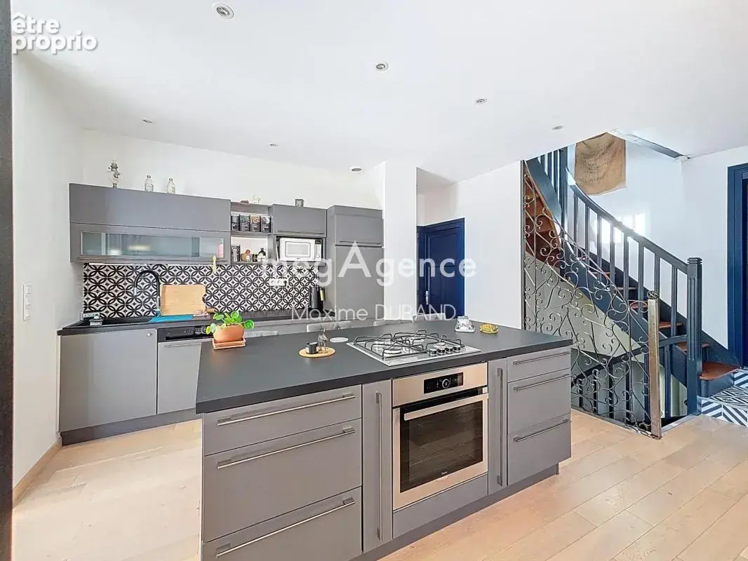 Maison rénovée avec garage grand jardin - photo 2