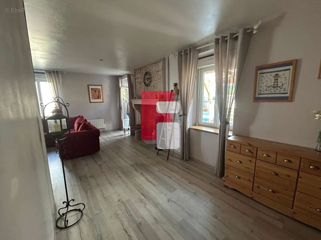 Maison à PUITS-ET-NUISEMENT