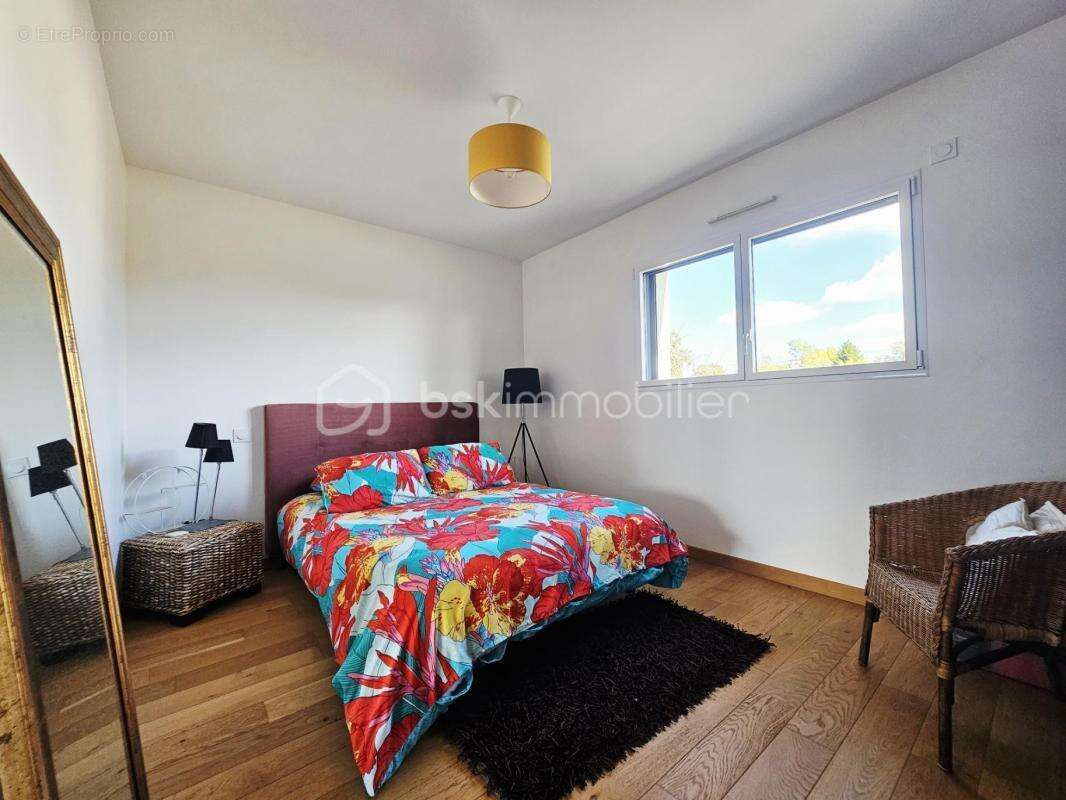 Maison à BAINS-SUR-OUST