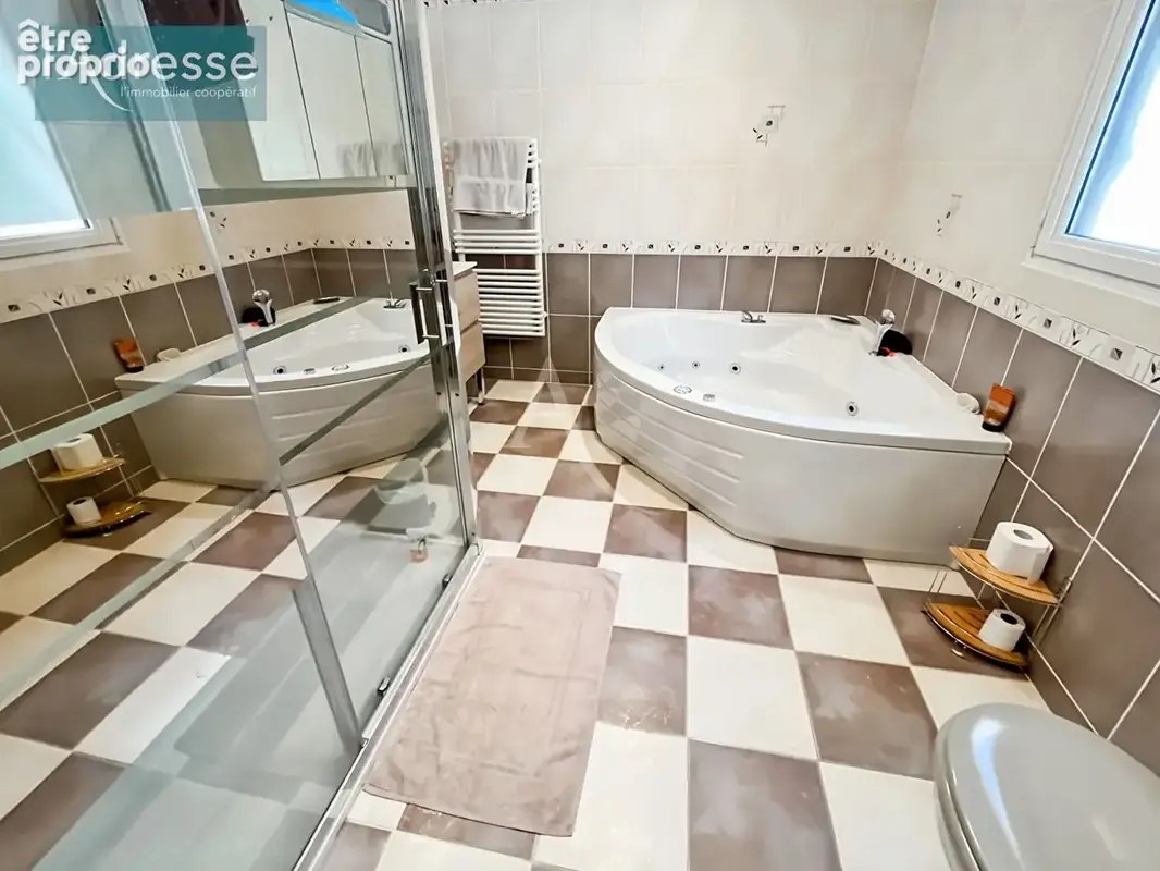 Belle propriété contemporaine - photo 11