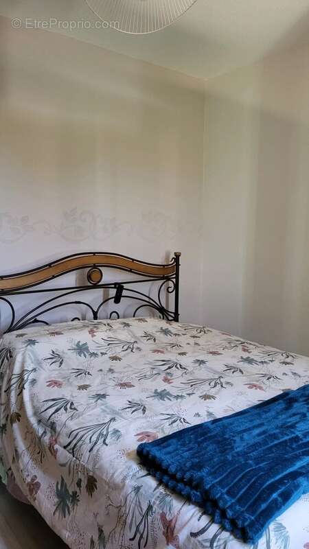 Maison à ROMANECHE-THORINS