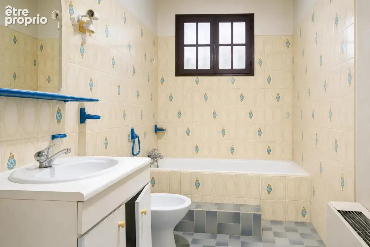 Maison à rénover de 100 m2 à Léognan - photo 6