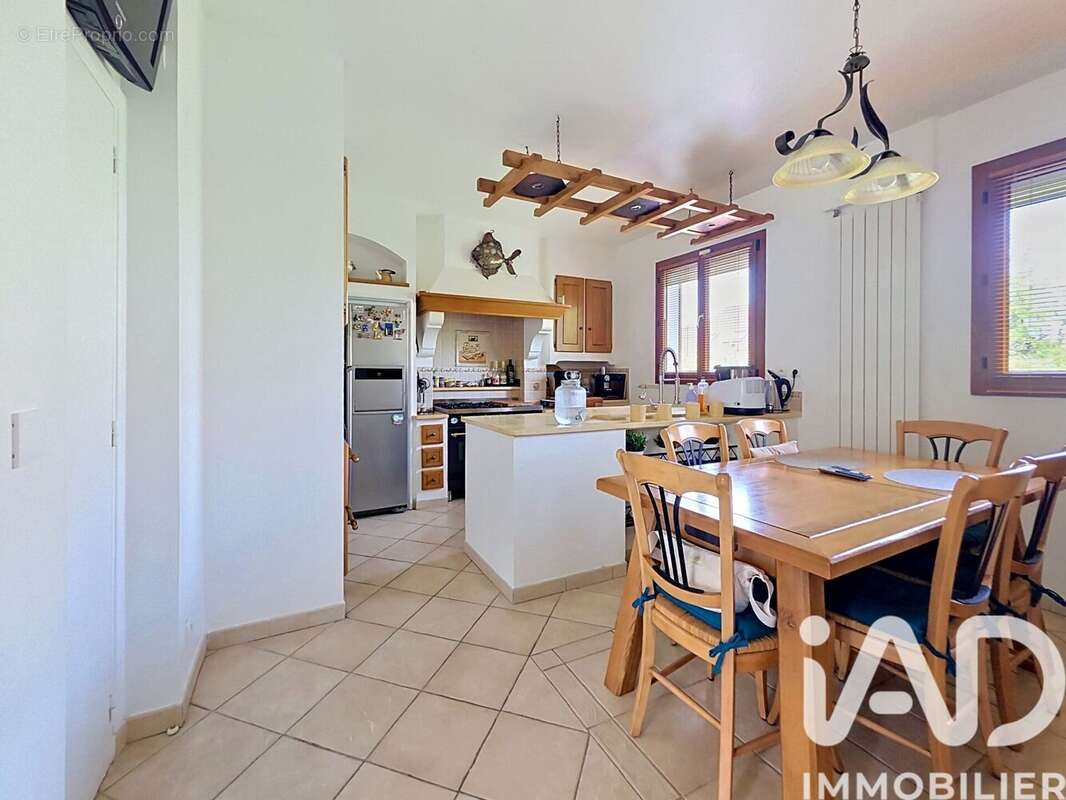 Photo 4 - Maison à LA QUEUE-EN-BRIE