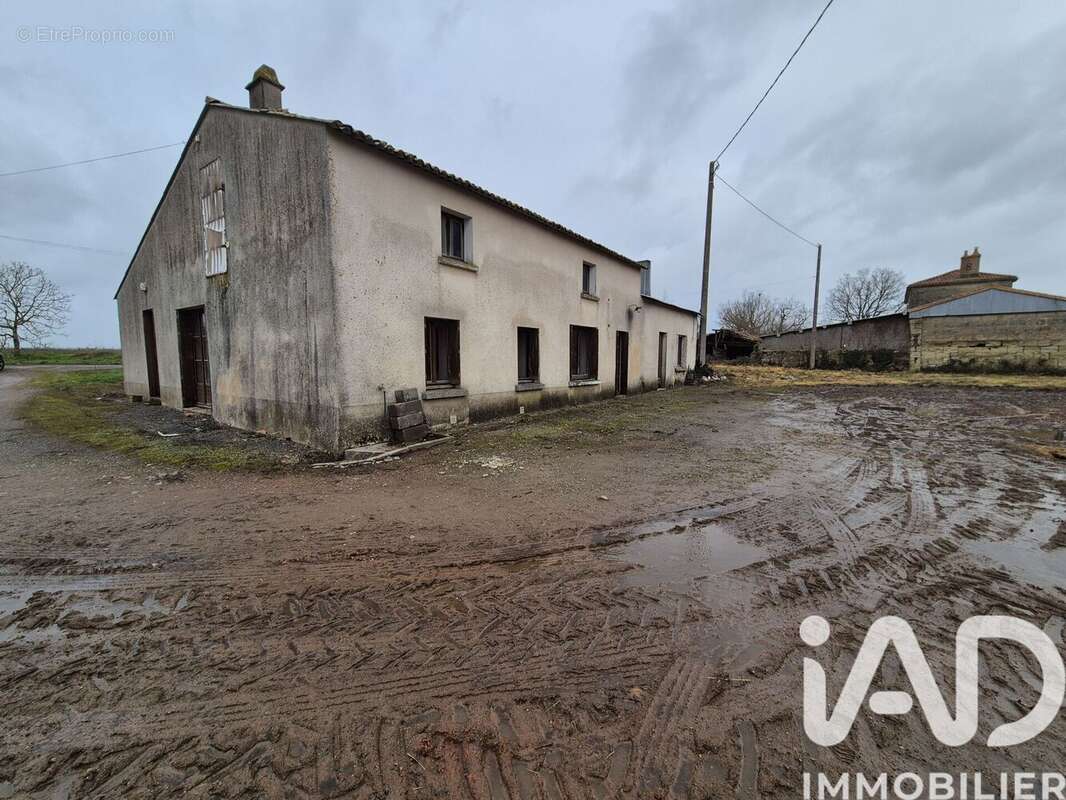 Photo 2 - Maison à CERSAY