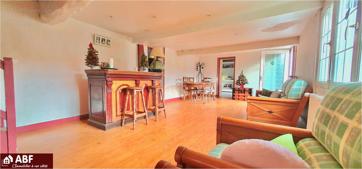 Maison à TOURVILLE-SUR-ARQUES