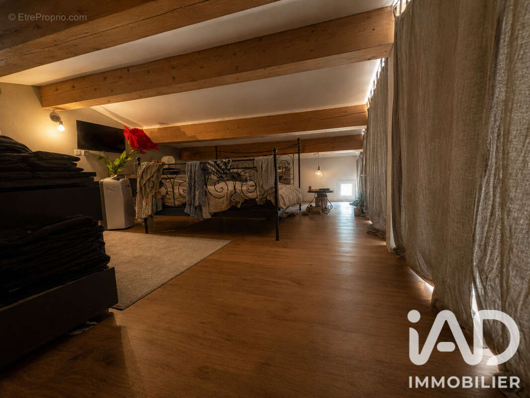 Maison 168 m² à Brignoles  - photo 8