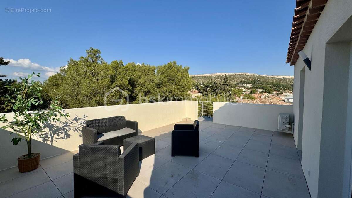Appartement à ROGNAC