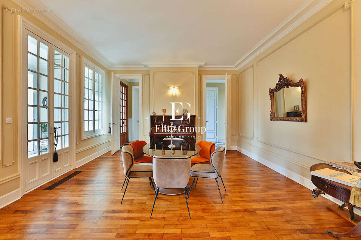 Maison à ORADOUR-SUR-VAYRES