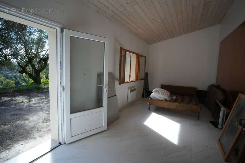 Maison à PORT-SAINTE-MARIE