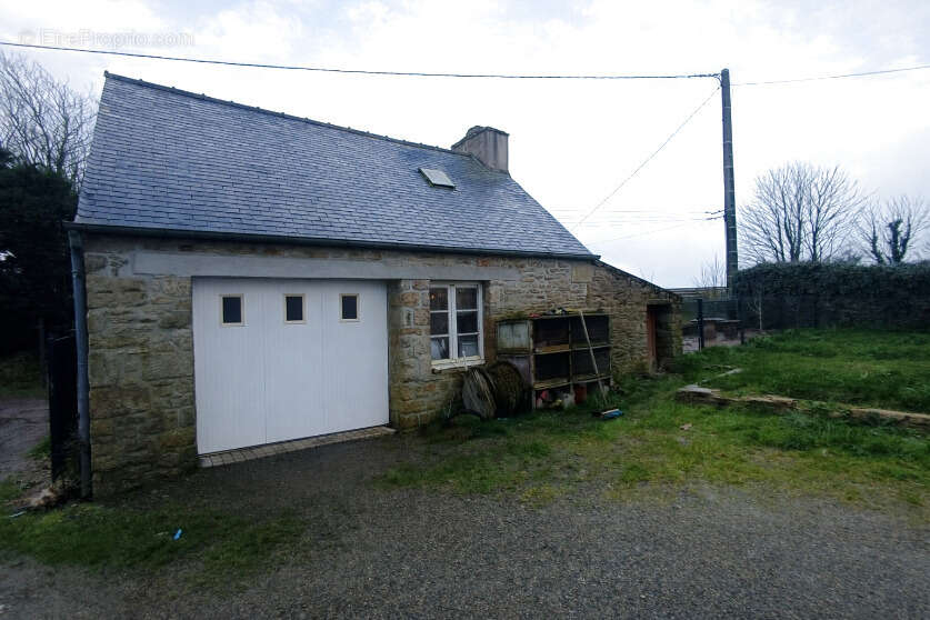 Maison à PLOUGUERNEAU