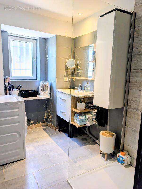 Appartement à SERNHAC