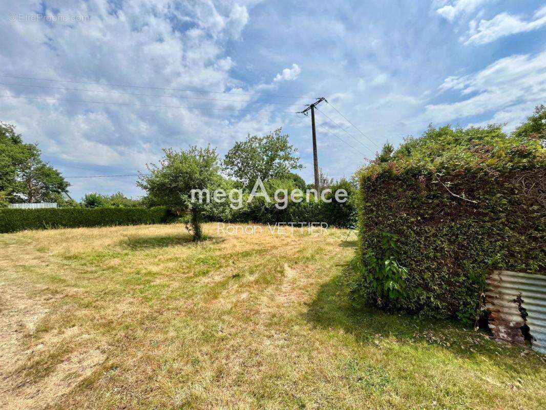 Terrain à bâtir de 600 m² - photo 2