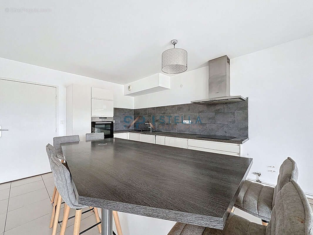 Appartement à SARROLA-CARCOPINO