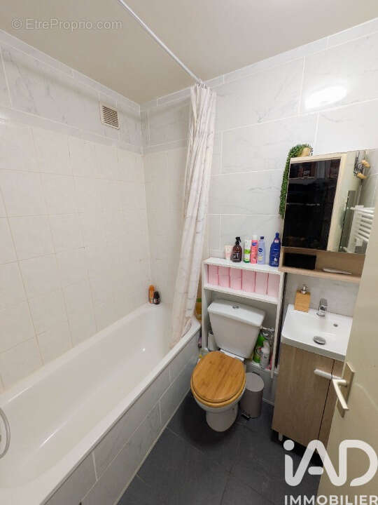 Photo 6 - Appartement à SAINT-THIBAULT-DES-VIGNES