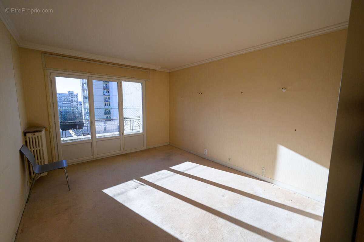 Appartement à FONTENAY-SOUS-BOIS