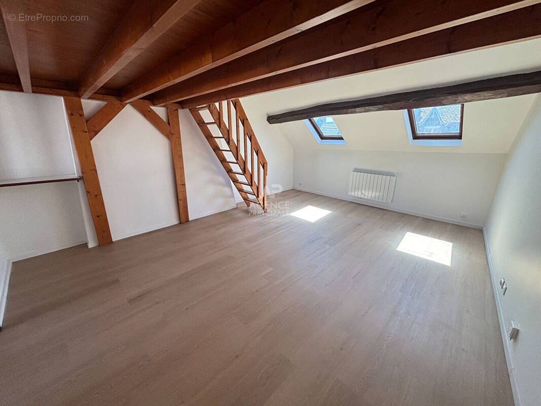 Appartement à SAINT-OUEN-L'AUMONE