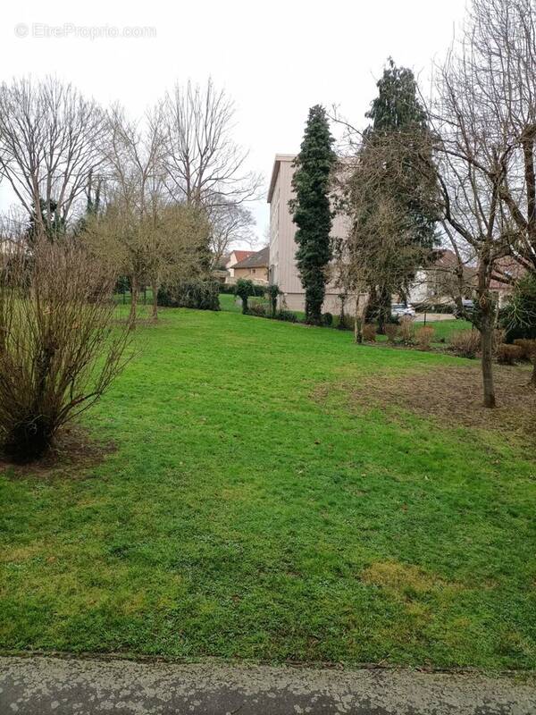 Appartement à SAINTE-GENEVIEVE-DES-BOIS