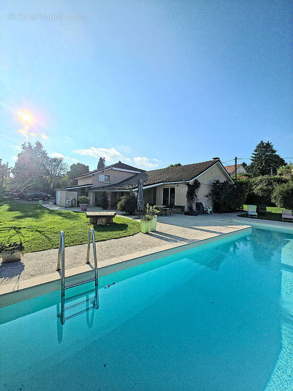 Maison à TREPT
