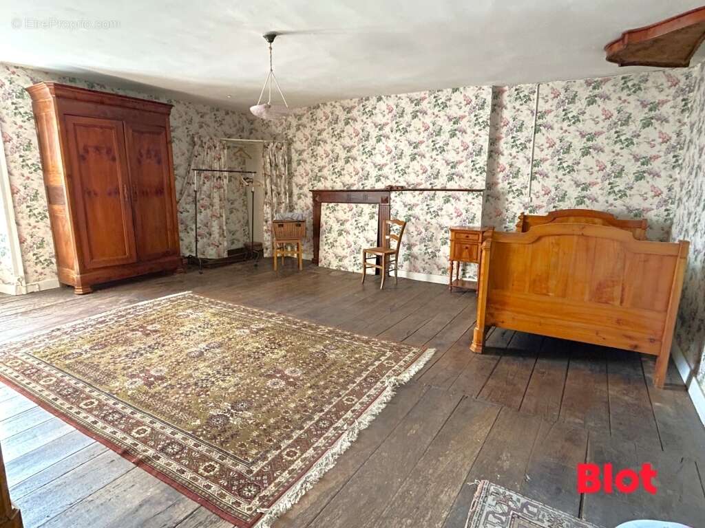 Maison à ERCE-PRES-LIFFRE