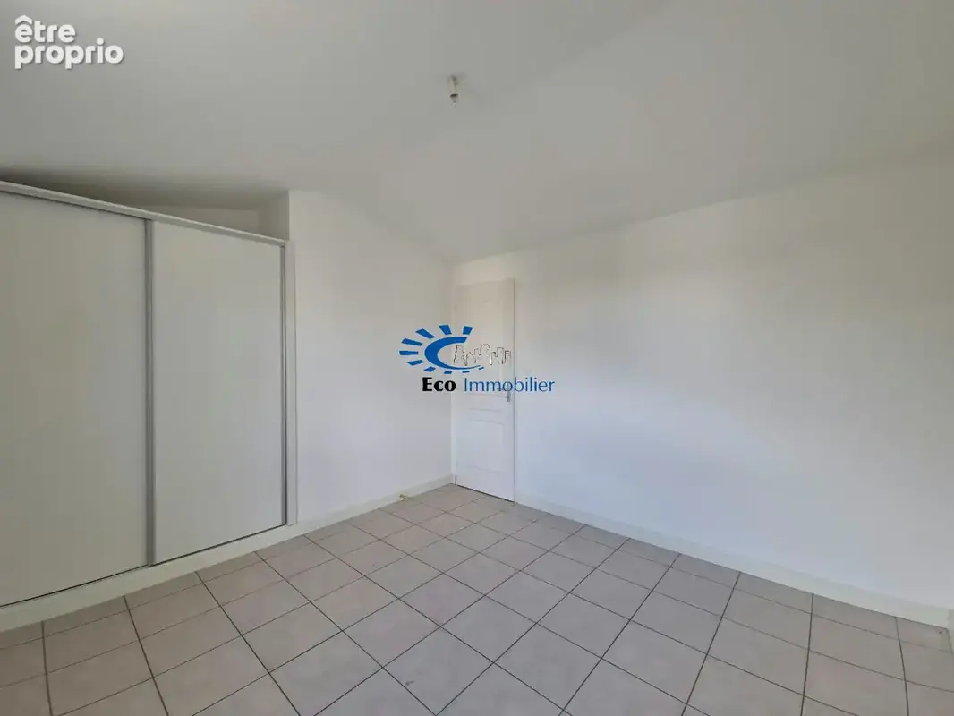 Maison 3 chambres garage jardin parking - photo 11
