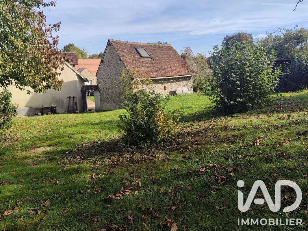 Maison 128 m² à Trizay-Les-Bonneval  - photo 3