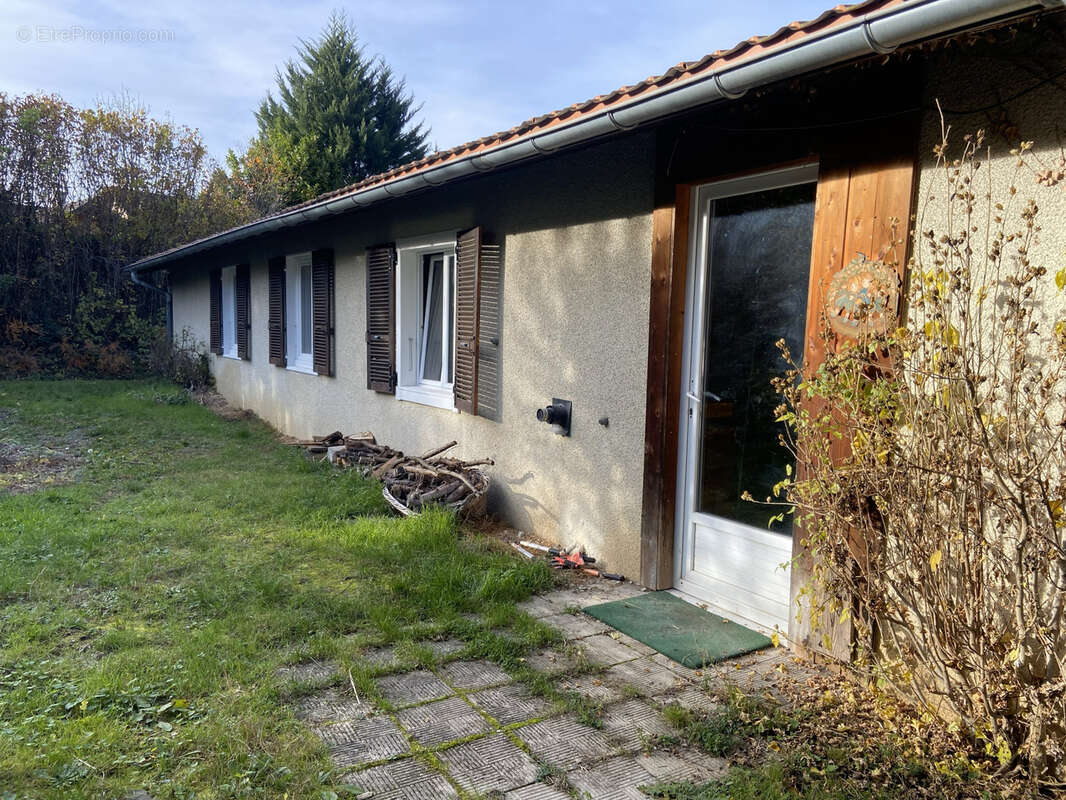 Maison à JONGIEUX