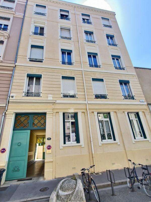 Appartement à VILLEURBANNE