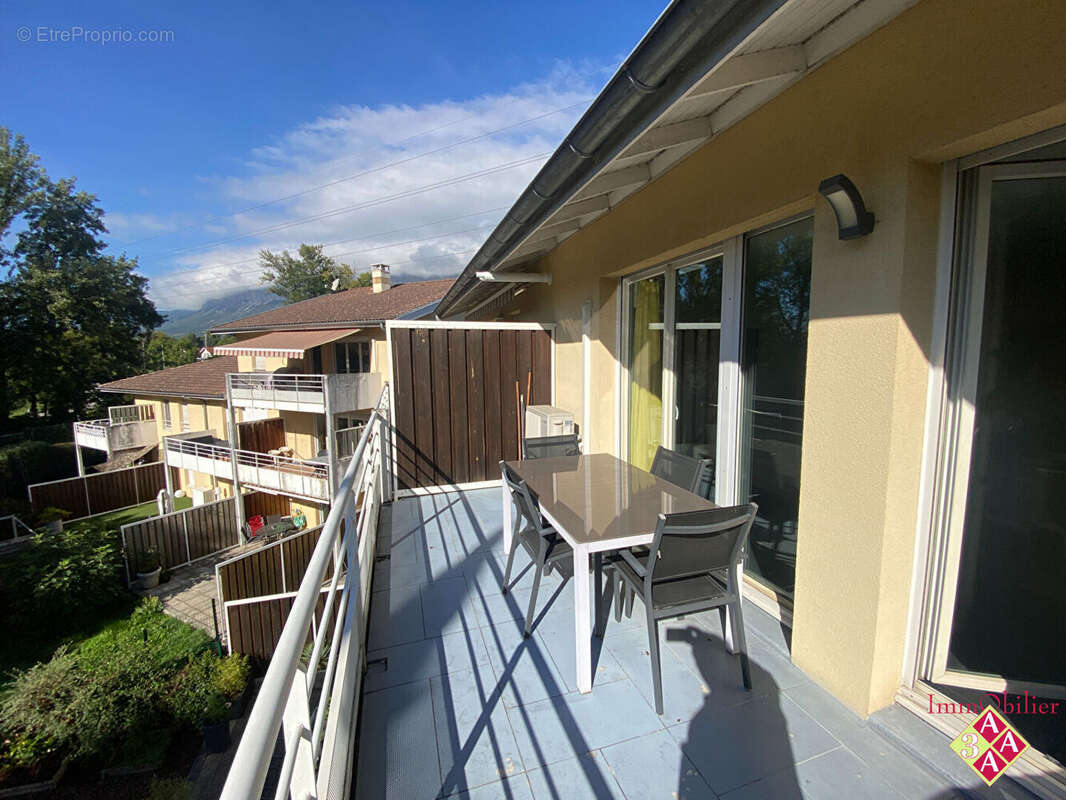 Appartement à SAINT-NAZAIRE-LES-EYMES