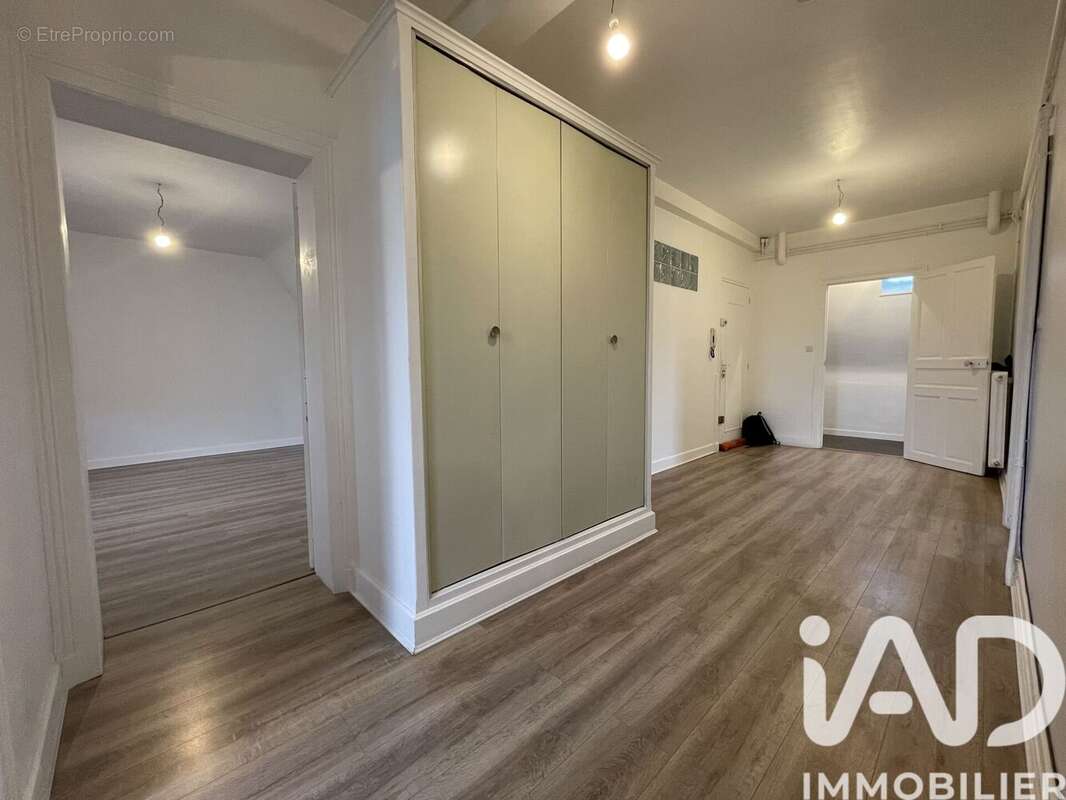 Photo 2 - Appartement à YZEURE