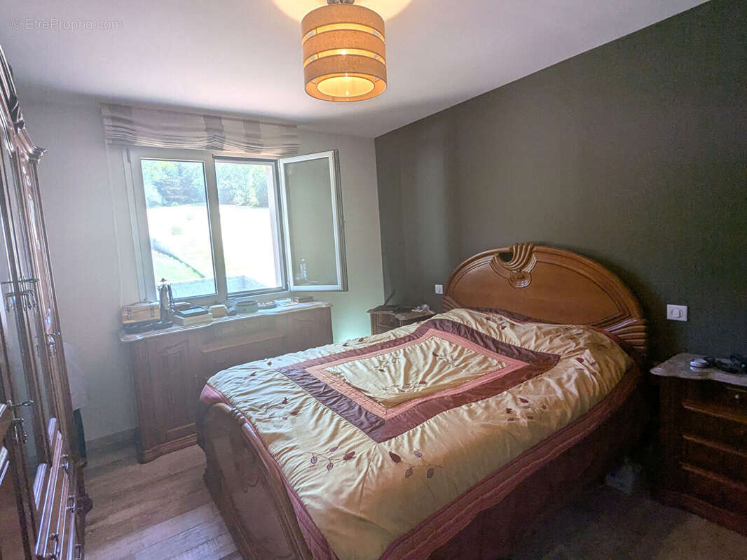 Maison familiale confortable sans travaux avec jardin et piscine à Foix -  116 m2 - photo 9