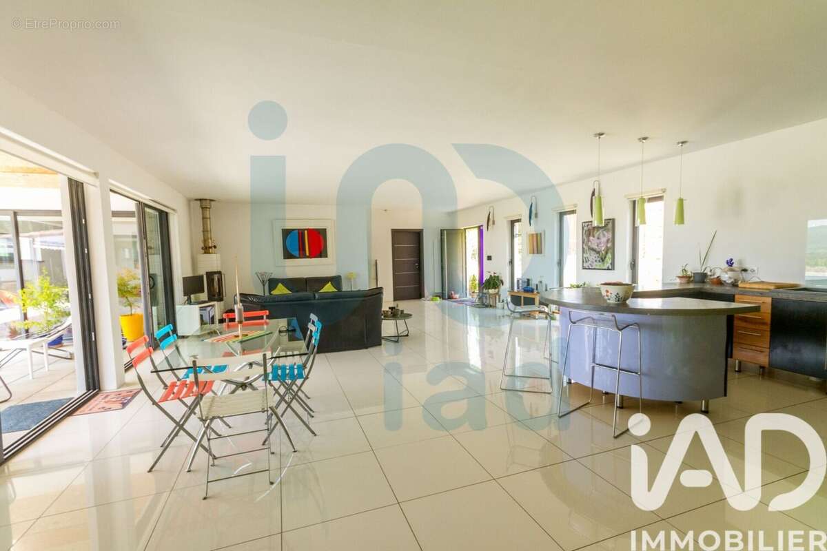 Photo 3 - Maison à SAINTE-VALIERE