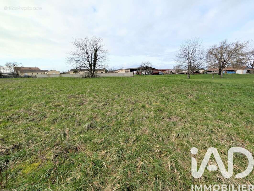 Photo 4 - Terrain à CHASSORS