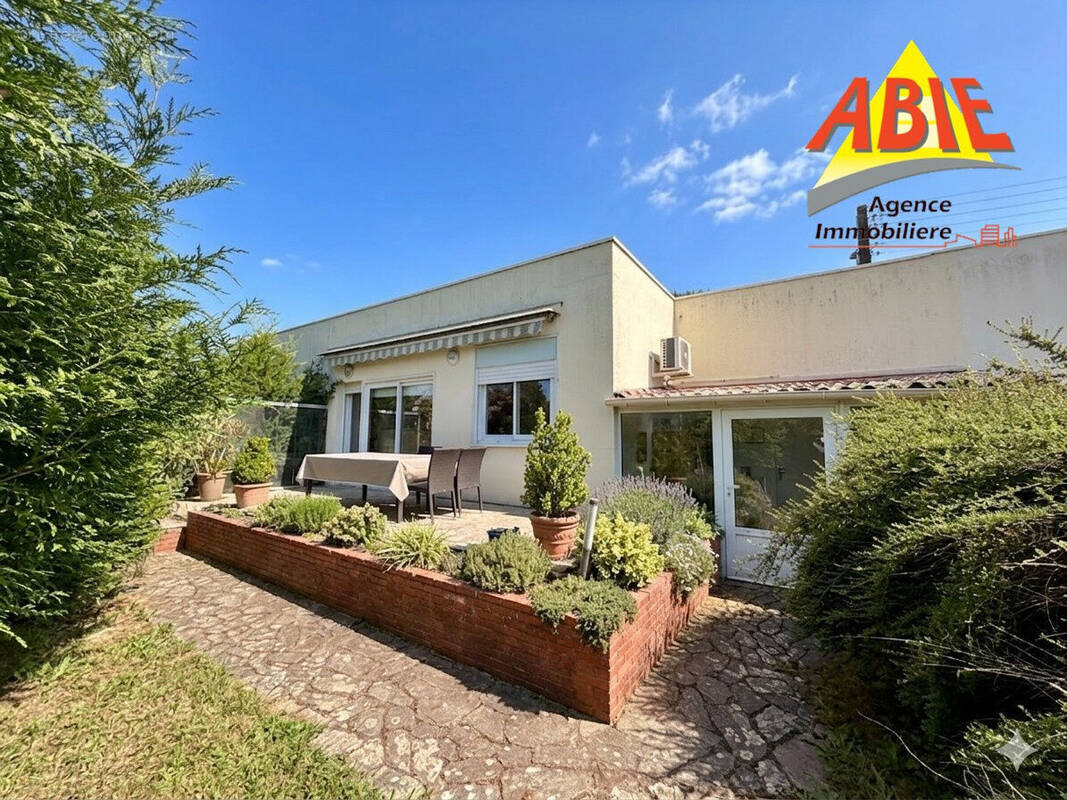 Photo 1 - Maison à FONTENAY-LE-COMTE