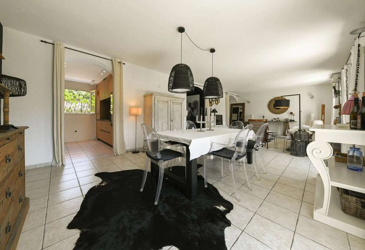 Maison à UZES
