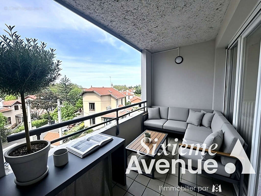 Appartement à BRON