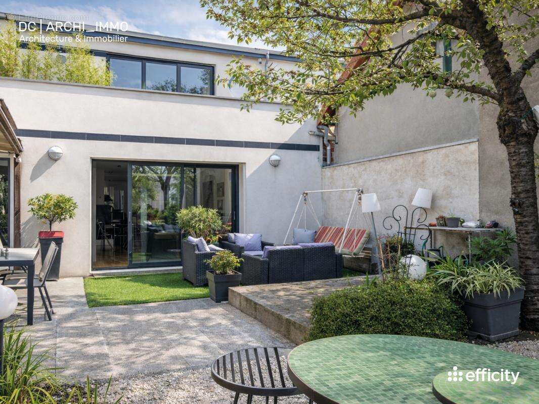 Maison à PUTEAUX