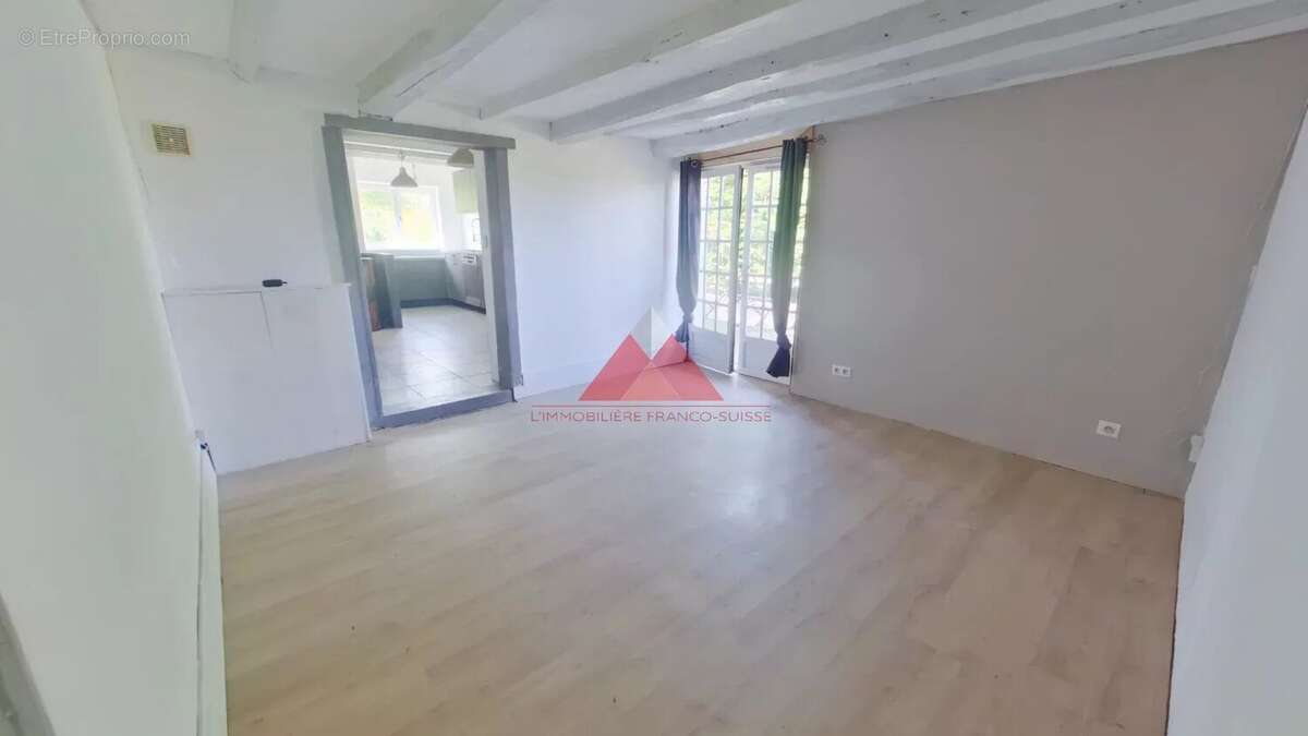 Maison à PIERRE-DE-BRESSE