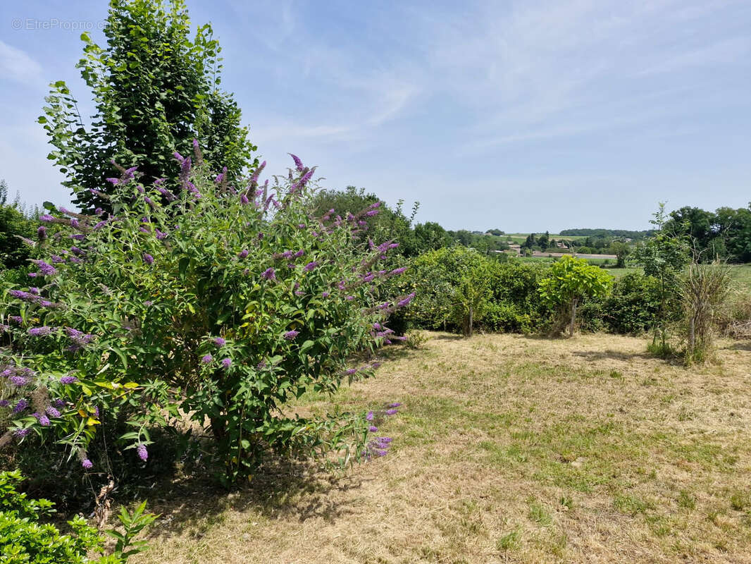 Maison à SAINTE-RADEGONDE