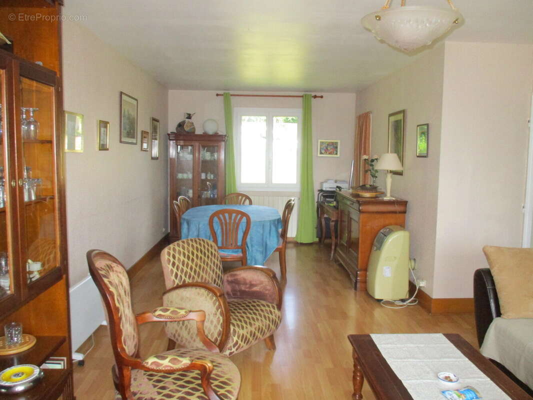Maison à CHATEAU-CHINON(VILLE)