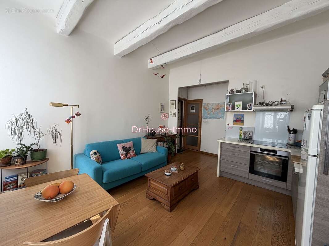 Appartement 38 m² à Marseille-10e  - photo 2