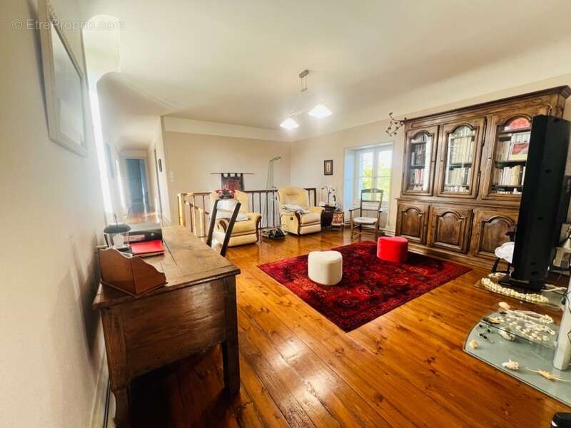 Maison à CHATELLERAULT