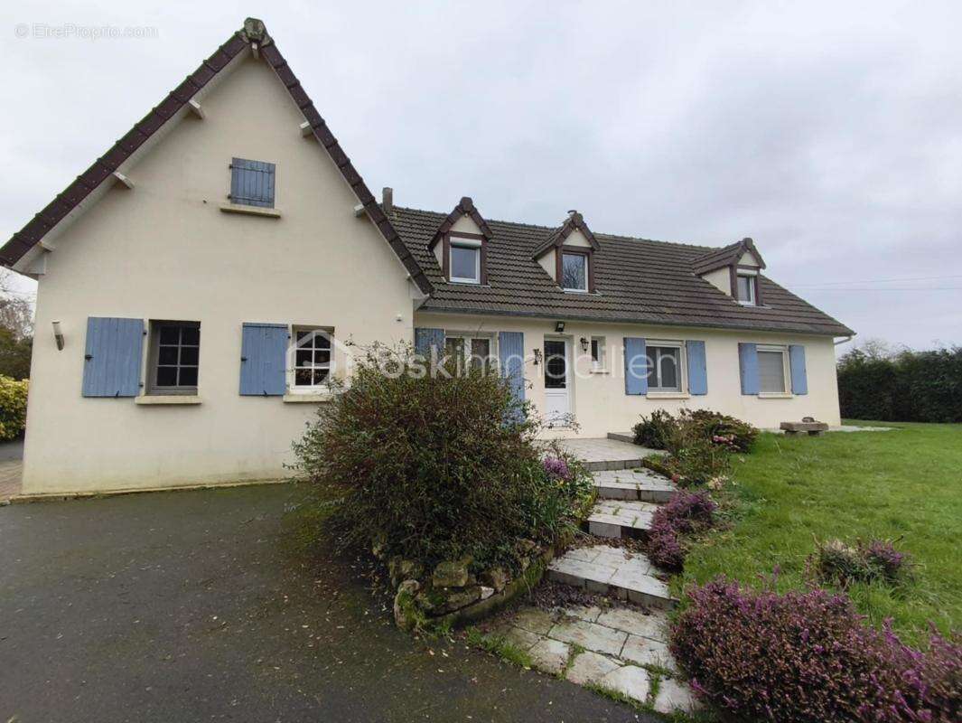 Maison à PICAUVILLE