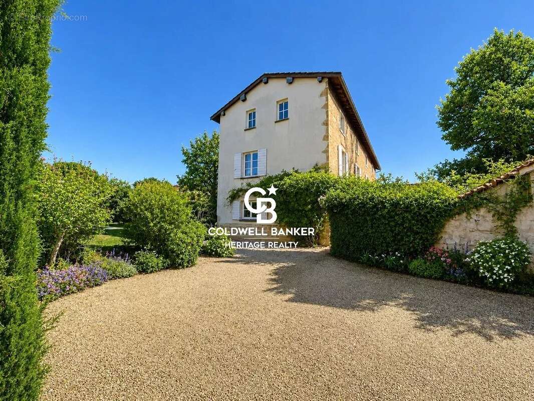 Maison à CHASSELAY