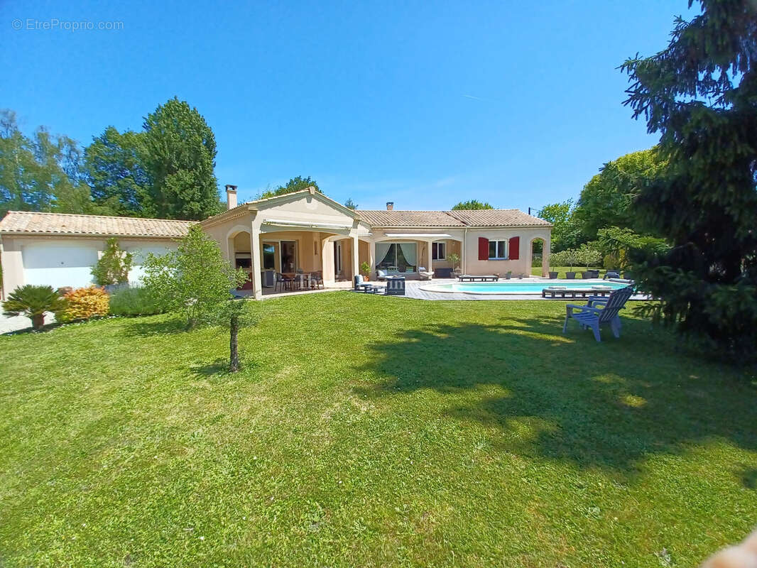 Maison à SADIRAC