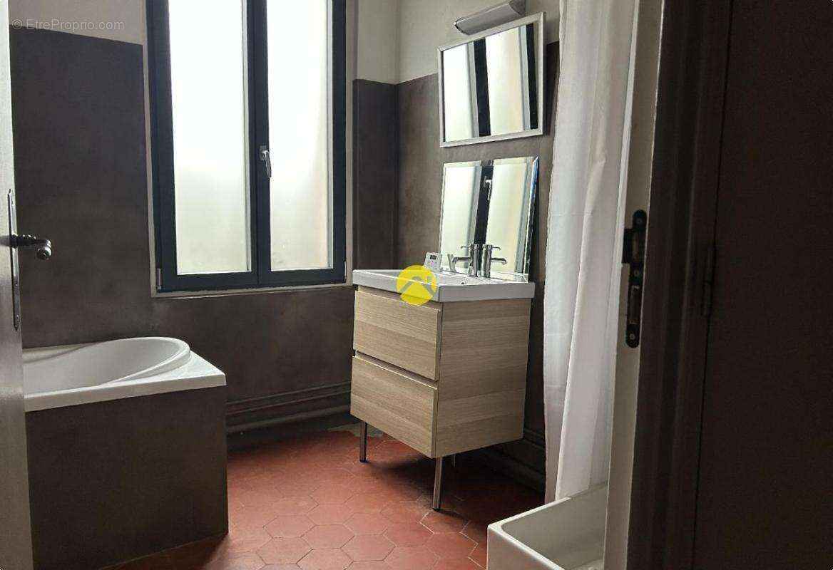 Maison à EGRISELLES-LE-BOCAGE