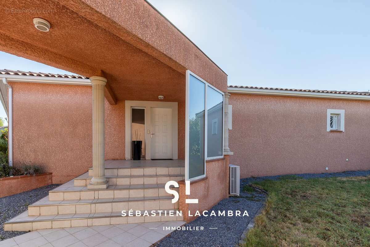 Maison de plain-pied avec piscine, 4 chambres et 3 008 m2 de terrain - photo 28