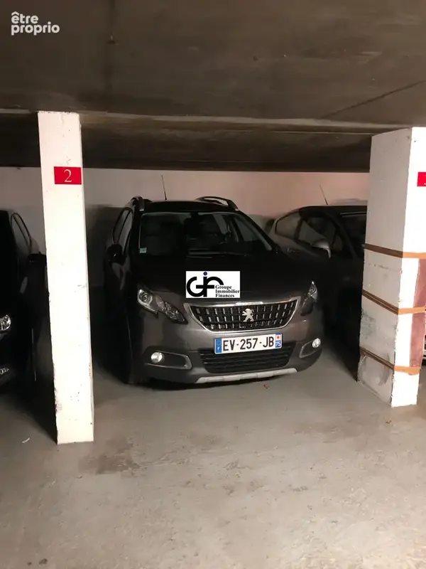 Parking à PARIS-16E