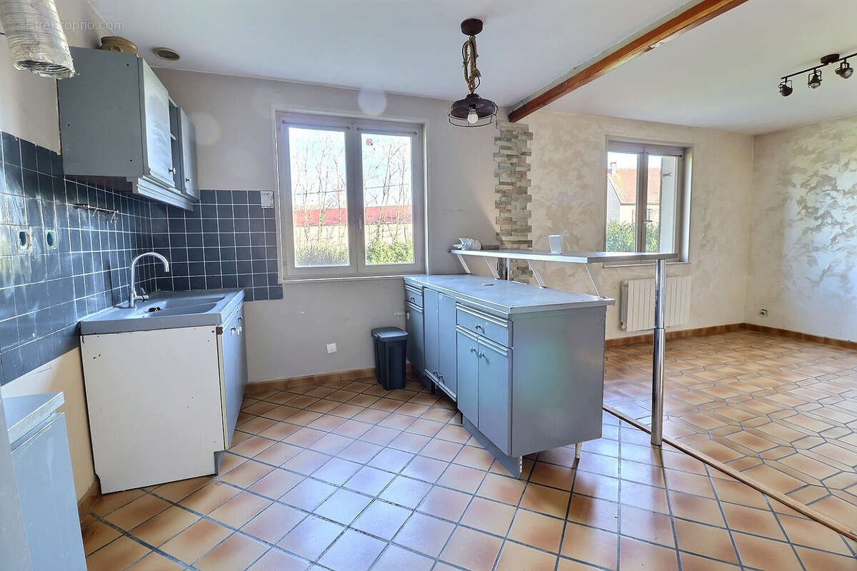 PERREUIL, maison sur sous-sol avec terrain - photo 6
