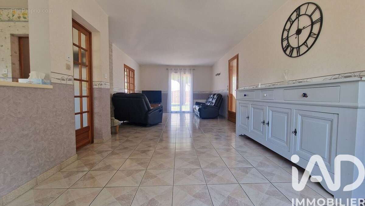 Photo 2 - Maison à AVOINE
