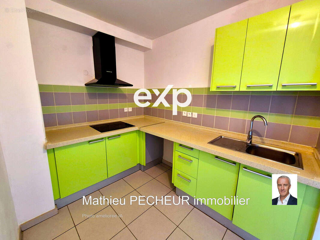 Cuisine - Appartement à SAINT-DENIS